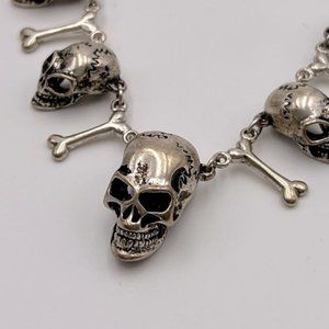 Hot Topic Skull and Chain Necklace NWT